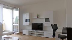 Seidnitz/Dobritz, neu sanierte und neu möblierte 2-Zimmer-Wohnung mit Balkon, WLAN vorhanden