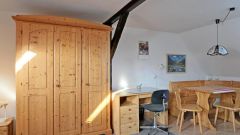 Mickten, möbliertes Apartment in ruhiger Wohnlage für Wochenendheimfahrer, Service inklusive