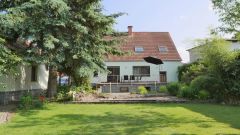 Herbsleben, modernes möbliertes Wohnhaus nahe Erfurt/Gotha mit 2x Bädern, Terrasse und Garten