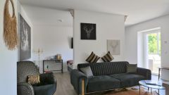 Irxleben, möbliertes Luxusapartment im Hochparterre mit Aufzug, Balkon und PKW-Stellplatz