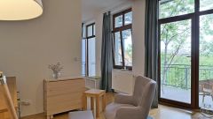 Brühlervorstadt, diskretes 1,5-Zimmer-Apartment, mit Parkettböden und großem Balkon, WLAN inklusive