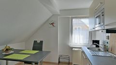 Ottendorf-Okrilla, preiswertes möbliertes 2-Zi-Apartment für Berufspenlder, WLAN