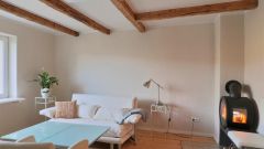 Kleinzschachwitz, neu möblierte Komfortwohnung mit Kamin und Balkon und Veranda nahe dem Elbufer