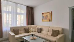 Andreasvorstadt, Erstbezug in neu möblierte 2-Zimmer-Wohnung mit Balkon, PKW-Stellplatz mgl.