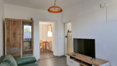 Schkopau, neu möbliertes Mini-Apartment für Wochenendheimfahrer im OT Lochau, PKW-Stellplatz