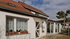 Mittelhausen, große möblierte Haushälfte über 2 Etagen mit Wintergarten, ruhiger Innenhof