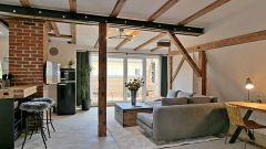 West, Neu möbliertes Apartment mit Balkon, ruhige Wohnlage, WLAN und Balkon