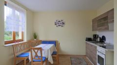 Dornburg-Camburg, neu möblierte Souterrain-Wohnung mit Wohnküche und Terrasse