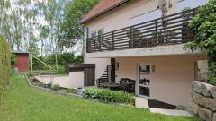 Schönfeld, kleine ruhige 2-Zimmer-Wohnung mit eigener Terrasse in grüner Randlage, WLAN inkl.