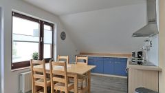 Möbisburg-Rhoda, Neu möblierte 3-Zimmer-Wohnung mit Dachbalkon, WLAN, Waschmaschine