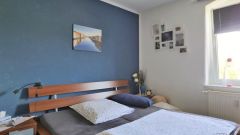 Freital, preiswerte möblierte 2-Zimmer-Wohnung mit Balkon zur Zwischenmiete