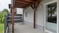 Bad Berka, Bezug in neu möblierte 2-Zimmer-Wohnung mit Vinylböden, Fußbodenheizung und Terrasse