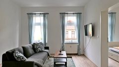 Johannesvorstadt, neu renovierte und neu möblierte 3-Zimmer-Wohnung mit Garten, WLAN, Waschmaschine