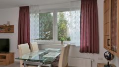 Nüsttal, neu möblierte 2-Zimmer-Wohnung mit weitem Ausblick, WLAN und Waschmaschine