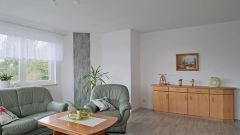 Neukirchen/Erzgeb., Bezug in neu renovierte und möblierte 2-Zimmer-Wohnung, ruhige Wohnlage