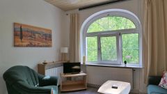 West, neu möblierte 2-Zimmer-Wohnung mit Balkon, Waschmaschine